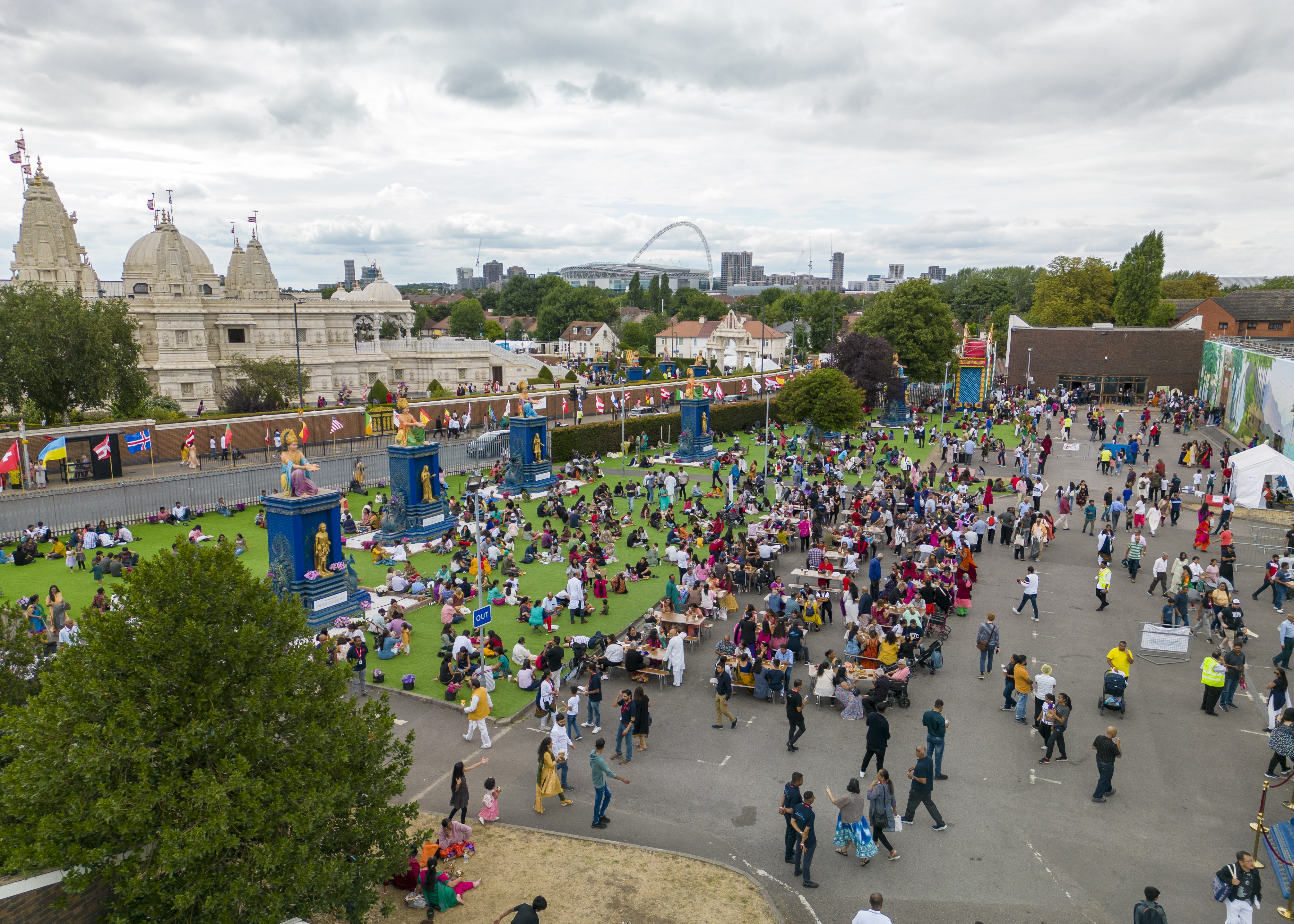 <h2>Neasden Temple Summer Fair</h2>